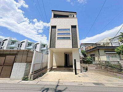 外観：蕨駅まで徒歩7分、駅までのアクセスが良好な立地です。