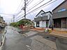 外観：前面道路含む現地