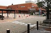 米子市立図書館まで494m