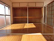 壁一面の収納