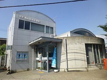 伏見桃山西尾郵便局まで534m