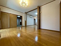 居間