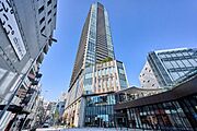【横浜駅徒歩3分--都市の利便と、上質な暮らしが一体となったランドマーク】6社11路線の集まる横浜駅に直結のタワーレジデンス40階のお部屋。低層階には商業施設やクリニックが併設されています。