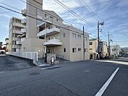 現地外観の様子。
