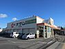 周辺：スーパーオザム小作店まで663m、営業時間：月?土曜日 9時30分～22時／日曜日 8時?22時