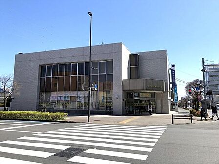 青梅信用金庫河辺支店まで432m