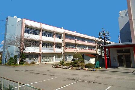 白井市立清水口小学校まで630m