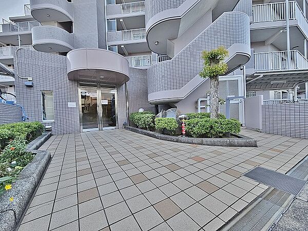 エントランスを拡大表示