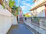 外観：前面道路含む現地