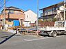 外観：前面道路含む現地