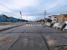 外観：前面道路含む現地