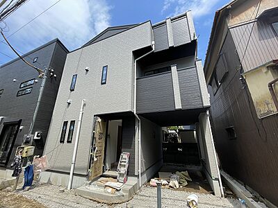 外観:JR京浜東北線「西川口」駅から徒歩12分の立地です。 外観:JR京浜東北線「西川口」駅から徒歩12分の立地です。