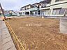 外観：前面道路含む現地