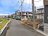 外観：前面道路含む現地