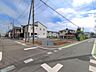 外観：前面道路含む現地