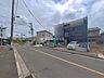 外観：前面道路含む現地