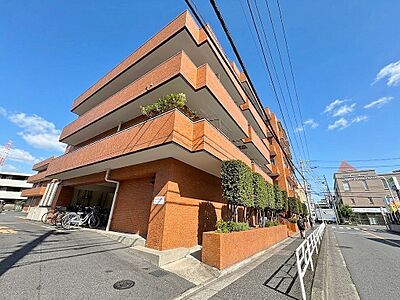 外観:「北戸田駅」徒歩4分。駅近通勤&通学便利。南向きで日当たり良好。 外観:「北戸田駅」徒歩4分。駅近通勤&通学便利。南向きで日当たり良好。