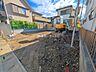 外観：前面道路含む現地
