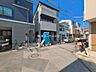 外観：前面道路含む現地