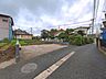 外観：前面道路含む現地