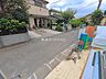外観：前面道路含む現地