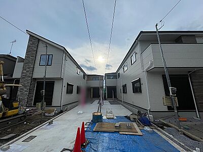 外観:左奥が3号棟です。 外観:左奥が3号棟です。