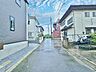外観：前道路含む現地現況。2026年9月初旬撮影。