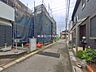 外観：前面道路含む現地