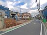 外観：前面道路含む現地