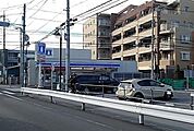 ローソン越谷赤山町一丁目店まで232m