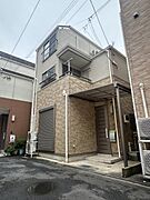 堂々とした佇まい。築年数を感じさせない綺麗な外観です！