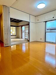 居間