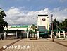 周辺：ゆりストア星ヶ丘店まで527m
