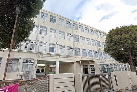 横浜市立上郷中学校まで1245m