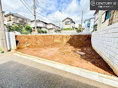 外観:建設中です!施工例のご見学できます!周辺環境や他物件もまとめてご案内可能です!不動産の事ならどんな事でもお気軽にご相談ください。 外観:建設中です!施工例のご見学できます!周辺環境や他物件もまとめてご案内可能です!不動産の事ならどんな事でもお気軽にご相談ください。