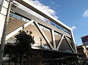 万代志紀店まで838m