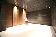 B2Fエントランス（地下街直結）