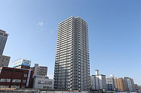 プライムアーバン札幌リバーフロント  ｜ 北海道札幌市中央区南九条西１丁目1-1（賃貸マンション1LDK・23階・51.38㎡） その1