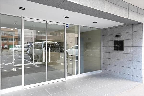 建物エントランス