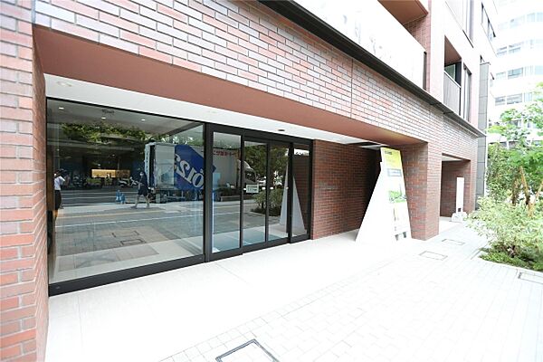 建物エントランス