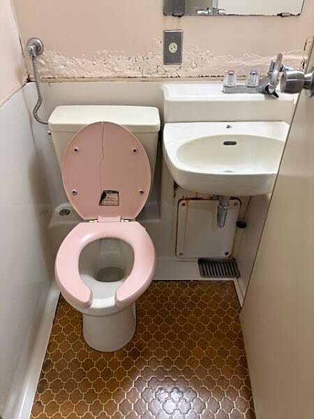 トイレを拡大表示