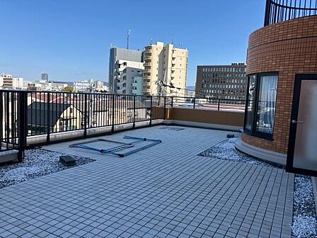 開放感のあるルーフバルコニー!