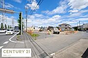 只今造成工事中！