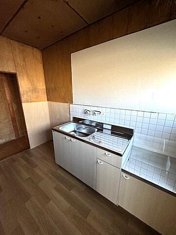 キッチン 八幡市八幡広門21