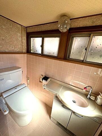 トイレ 八幡市八幡広門21