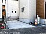 駐車場：2026年9月24日撮影♪車庫入れのしやすい広々とした駐車スペースです♪
