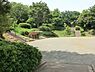 周辺：今井の丘公園まで1224m、児童広場、梅林、樹林、芝生広場、農園エリア等。今井の丘公園近くに今井城という城が建っていたとされる（別名：今井砦）
