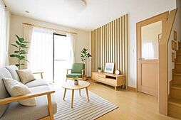 水戸市城東3丁目 4SLDKのリビング/ダイニング