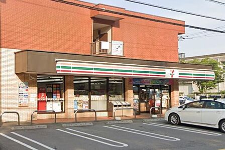 セブンイレブンつくば松見公園店まで800m、24時間営業で日々の生活に便利なコンビニ。