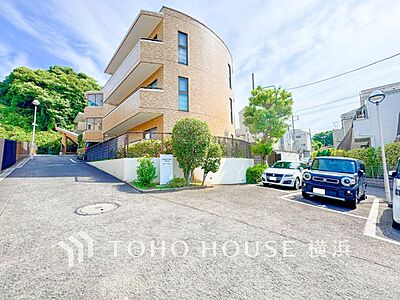 外観：表現された空間は豊かな光と風を纏い、暮らしの時間を豊かにしてくれます。